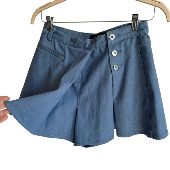 Thakoon Chambray Wrapped Side Button Skort/Shorts, Size 2 - Picture 2 of 8